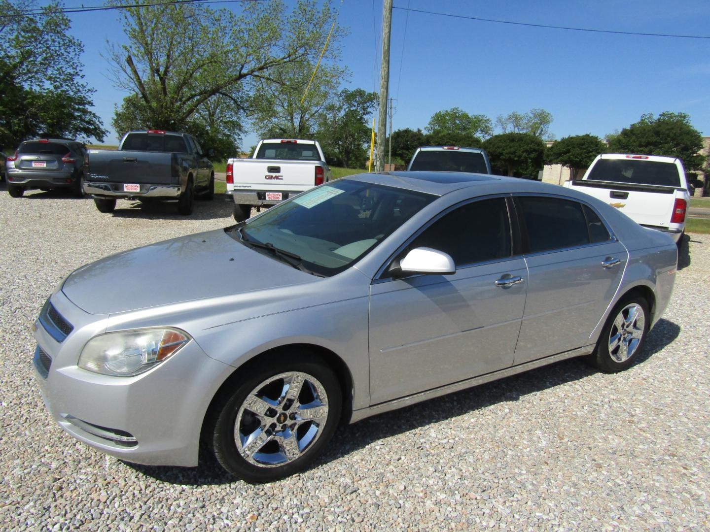 2012 Silver /Gray Chevrolet Malibu 1LT (1G1ZC5E08CF) with an 2.4L L4 DOHC 16V engine, Automatic transmission, located at 15016 S Hwy 231, Midland City, AL, 36350, (334) 983-3001, 31.306210, -85.495277 - Photo#2